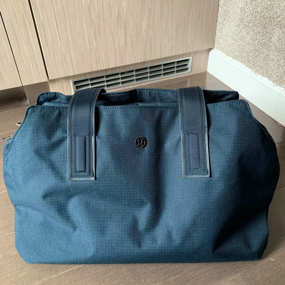 Lululemon Go Getter Bag